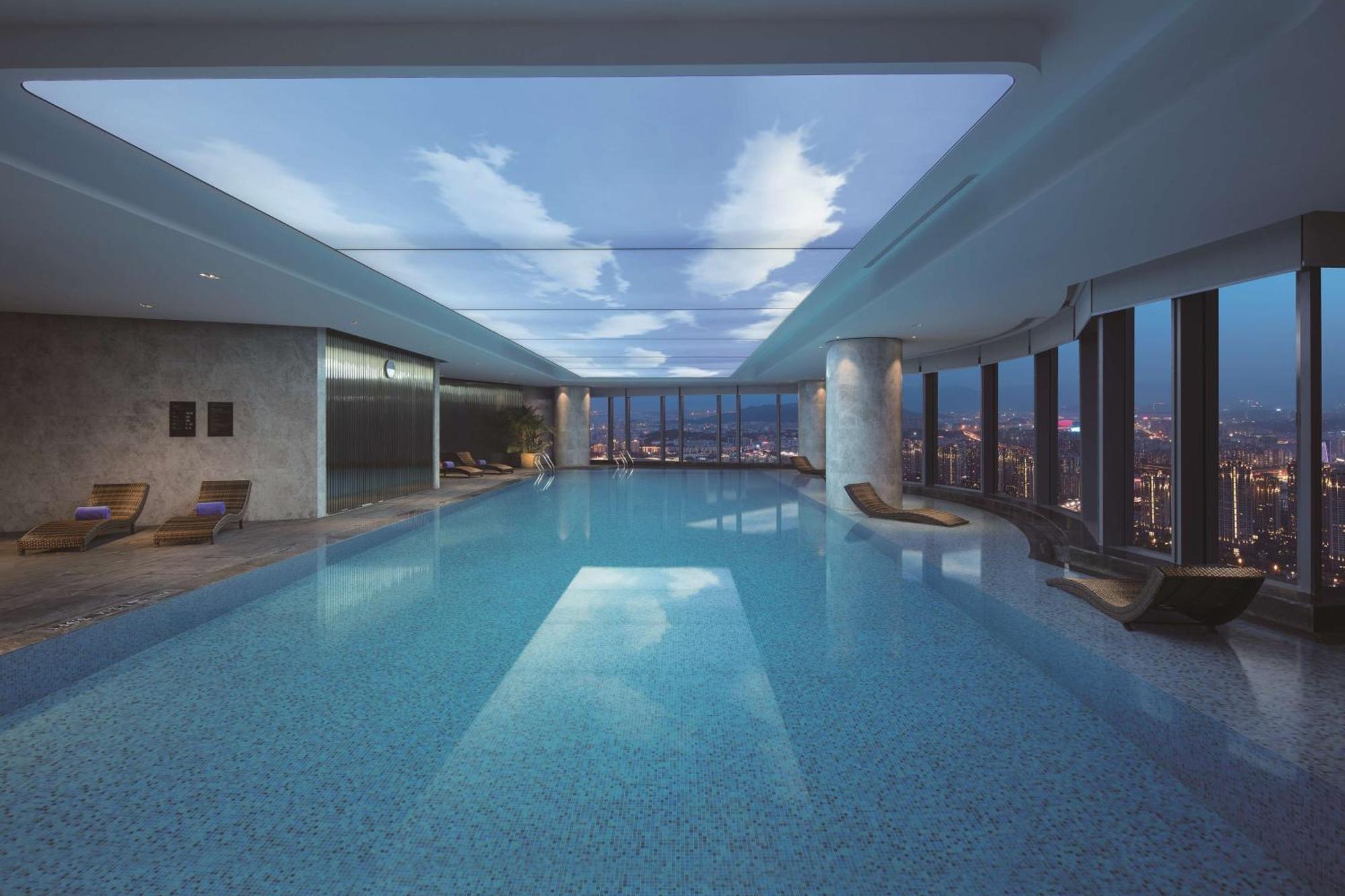 Отель Hilton Fuzhou Фучжоу Экстерьер фото
