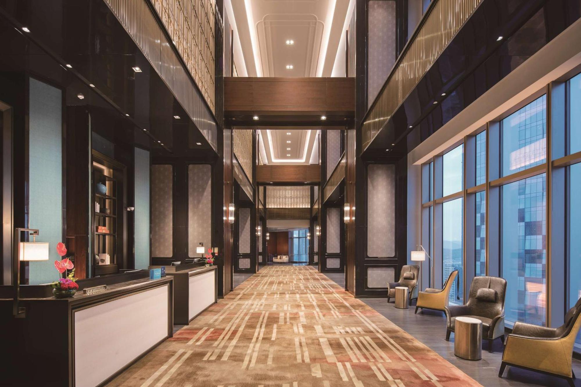 Отель Hilton Fuzhou Фучжоу Экстерьер фото