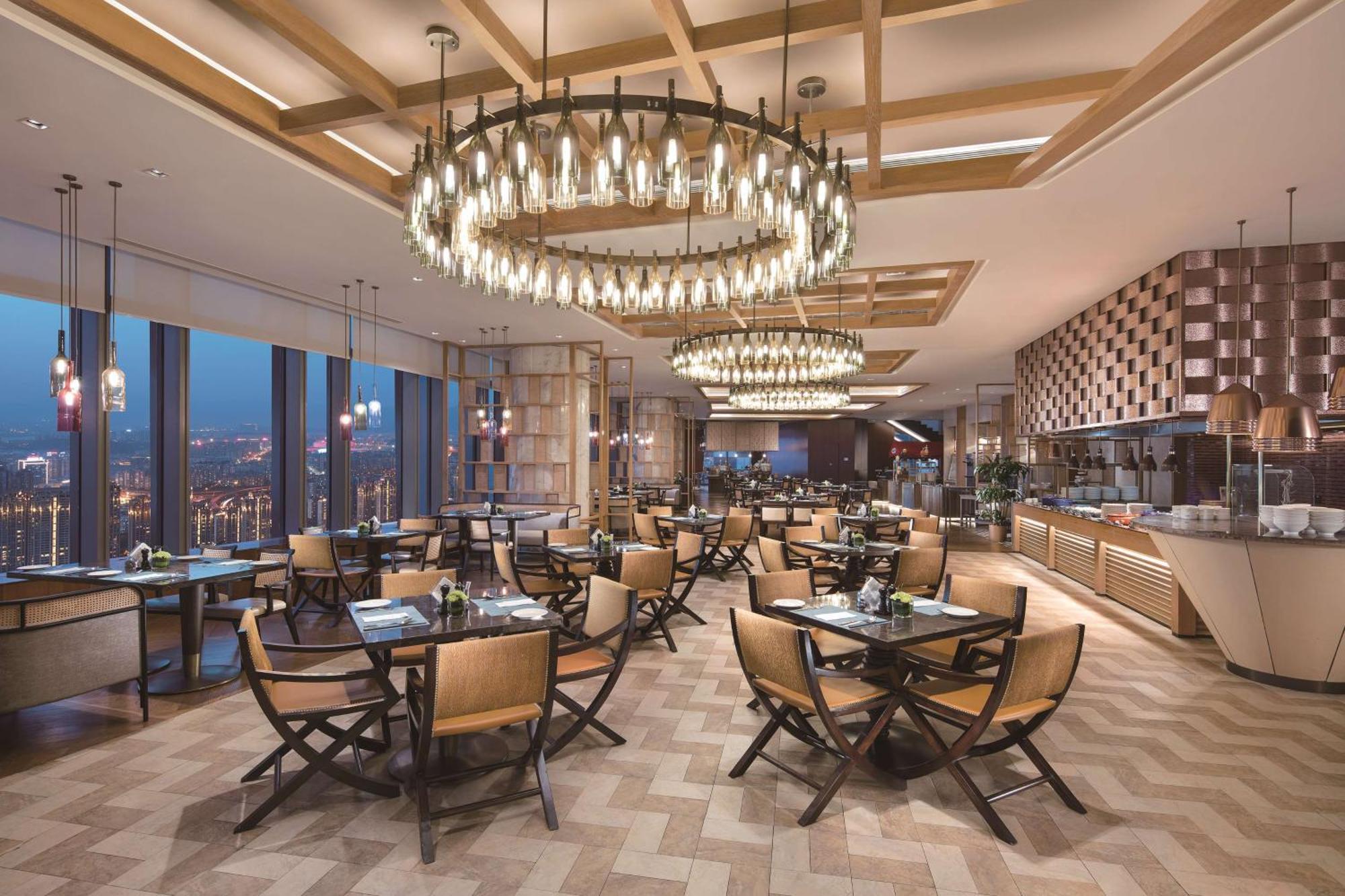 Отель Hilton Fuzhou Фучжоу Экстерьер фото