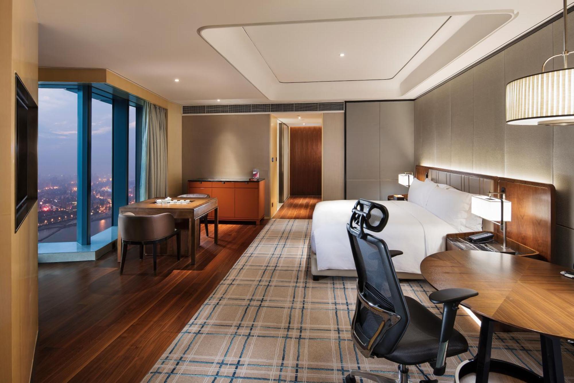 Отель Hilton Fuzhou Фучжоу Экстерьер фото